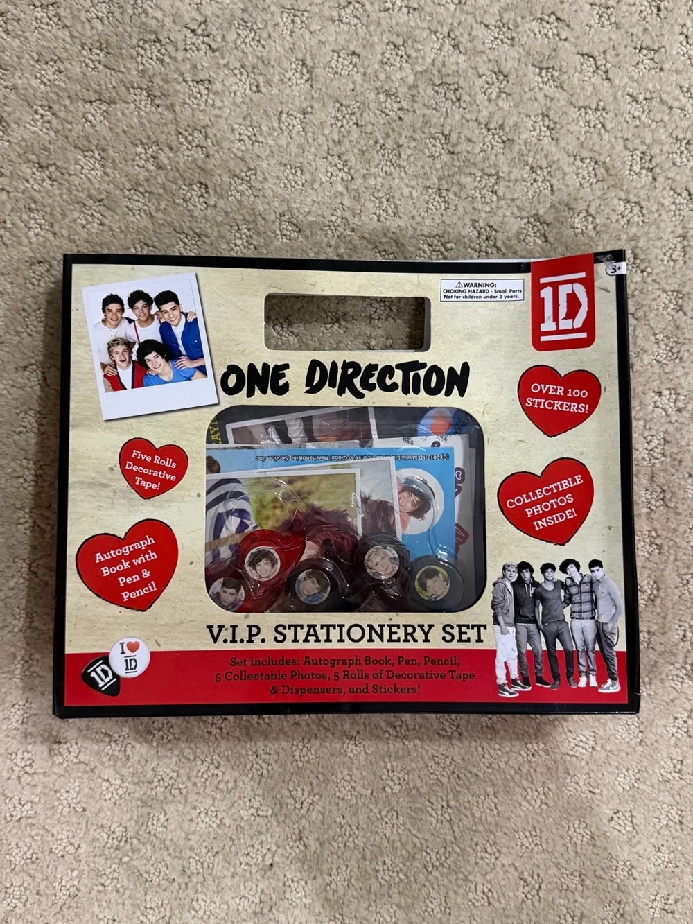 One Direction VIP Stationery Set and pencil case - Picture 4 of 4